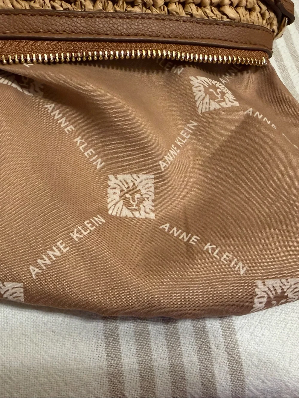 Anne Klein Woven Straw Wristlet Clutch Tan Zip Pouch